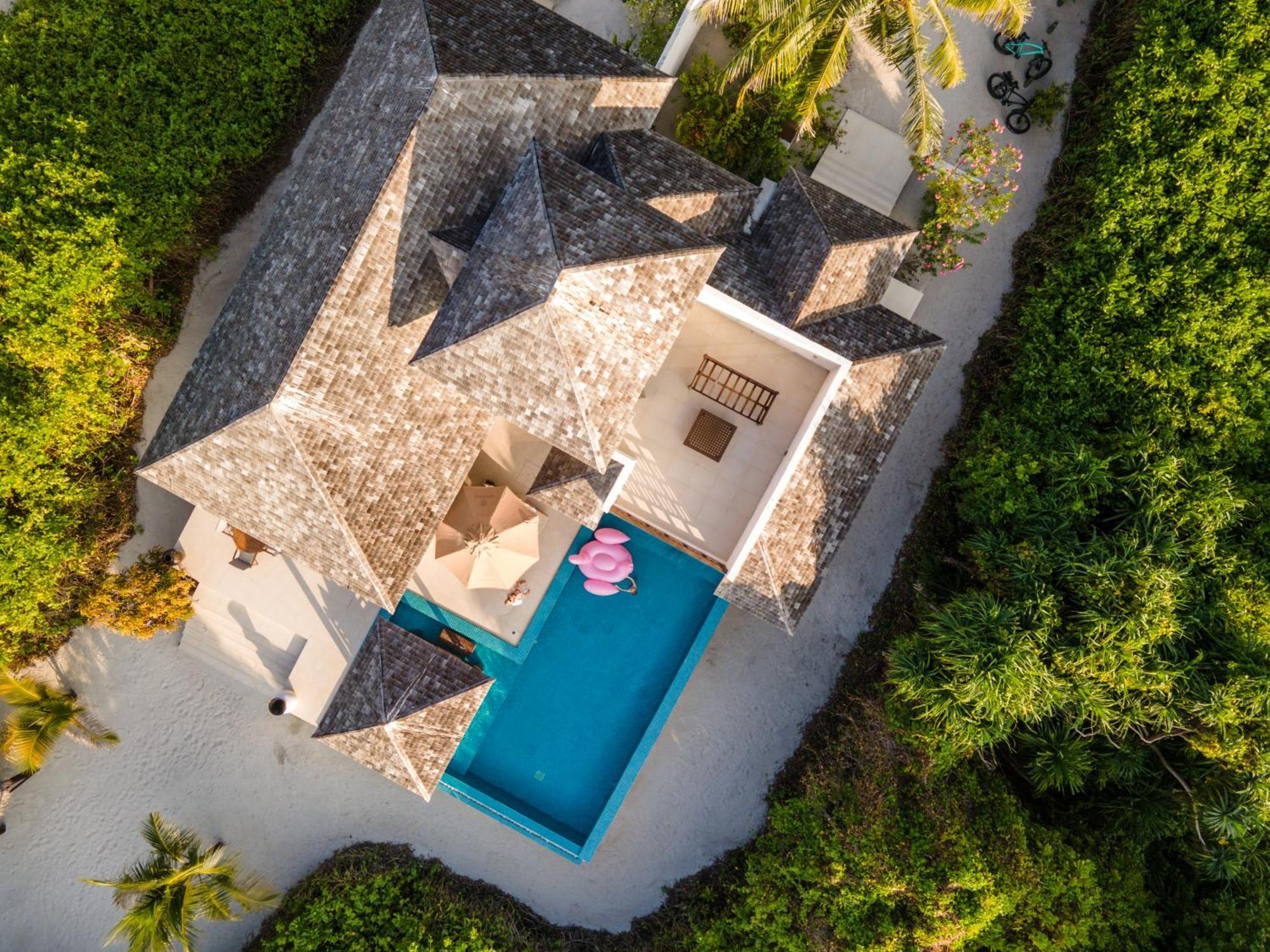 ไฮด์อเวย์ บีช รีสอร์ต แอนด์ สปา Hotel Dhidhdhoo  ภายนอก รูปภาพ