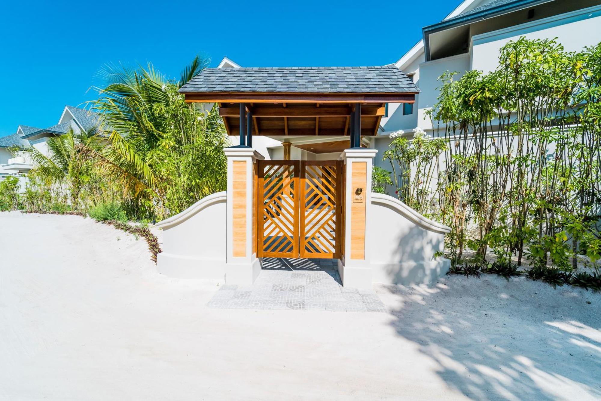 ไฮด์อเวย์ บีช รีสอร์ต แอนด์ สปา Hotel Dhidhdhoo  ภายนอก รูปภาพ